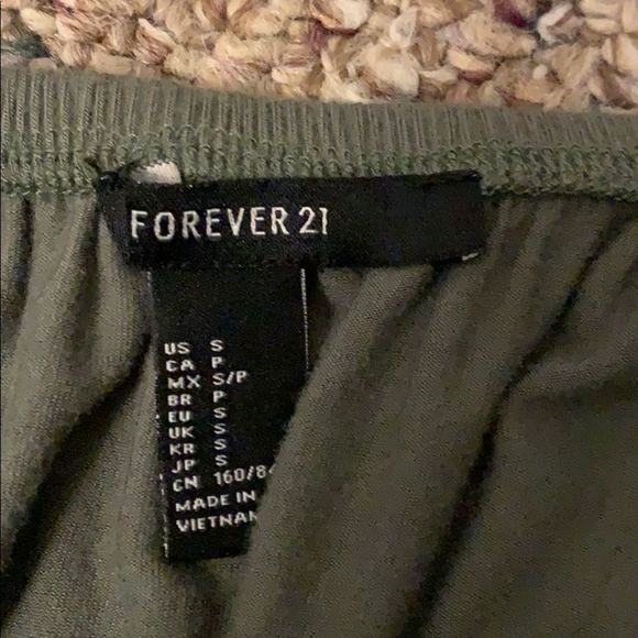 Forever21 Off the Shoulder Dress - Picture 3 of 3